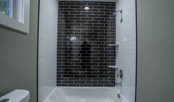 125 SANDY Spg, Athens, GA 30601