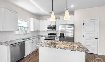 825 Buckhead Loop SE, Allenhurst, GA 31301
