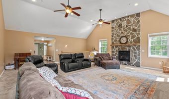 16 Breakneck Rd, Hudson, NH 03051