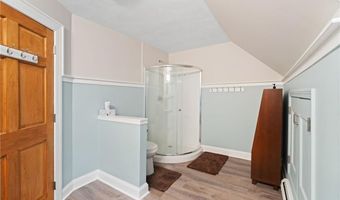 511 Tripps Corner Rd, Exeter, RI 02822