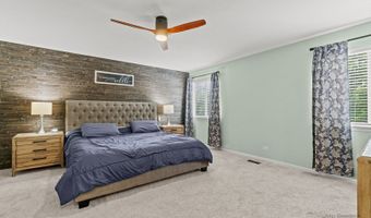 601 Acorn Ct, Antioch, IL 60002