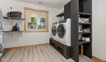 2810 S 392nd Ave, Aberdeen, SD 57401