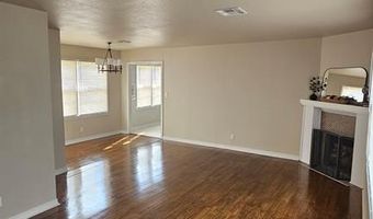 1038 E WALNUT St, Altus, OK 73521