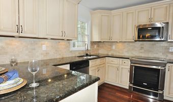 7411 SALFORD Ct, Alexandria, VA 22315