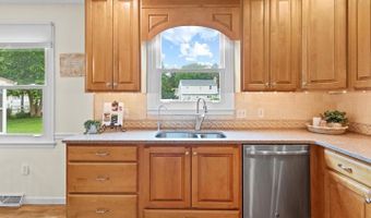 70 N FAIRFIELD Dr, Dover, DE 19901