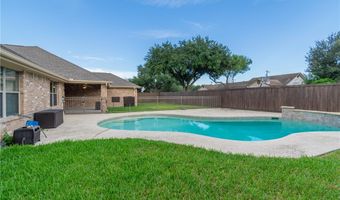 1904 Santa Rosa Dr, Alice, TX 78332
