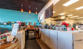 215 SE 10TH St, Bandon, OR 97411