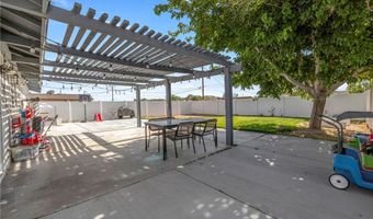 15456 Dale Evans Pkwy, Apple Valley, CA 92307