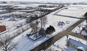 211 Commercial St, Arlington, WI 53911