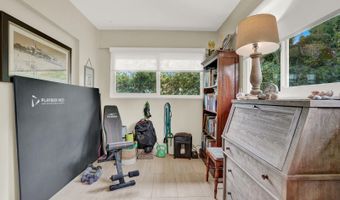 221 Orange Tree Dr, Atlantis, FL 33462