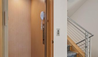 250 Mountain Laurel Dr B, Aspen, CO 81611