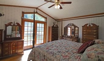 213 Patterson Creek Dr, Alderson, WV 24910