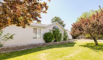 222 8th St, Carlin, NV 89822