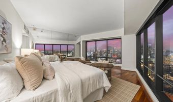 200 Harbor 2701, San Diego, CA 92101