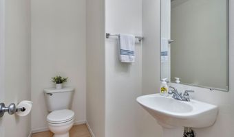 16985 NW SHADOW HILLS Ln, Beaverton, OR 97006