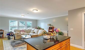 187 Washington Rd, Barrington, RI 02806