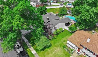 36 BEAVER Dr, Barrington, NJ 08007