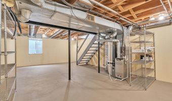 2840 Bombridge Ct, Ann Arbor, MI 48104