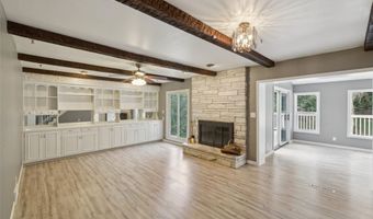 1010 56th St, Des Moines, IA 50311