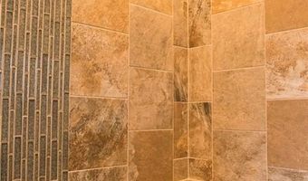 11 E 1100 Rd, Baldwin City, KS 66066