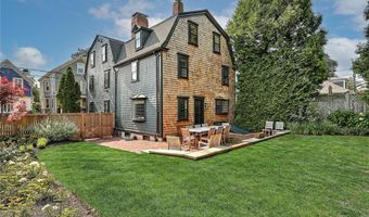 41 Third St, Newport, RI 02840