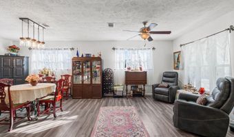 2686 Mona Ln, Alford, FL 32420