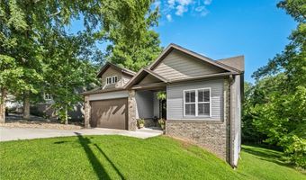 68 Elizabeth Dr, Bella Vista, AR 72715