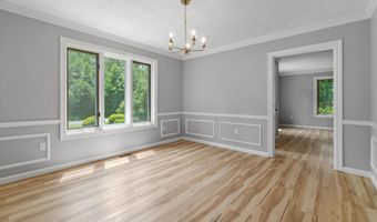 11 Spring Hill Rd, Bedford, NH 03110