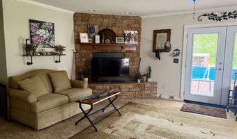 187 H Pope Rd, Adrian, GA 31002