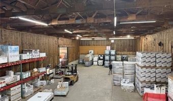 301 Old Dubuque Rd B, Anamosa, IA 52205