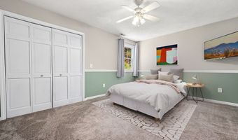 19 Elizabeth Dr, Auburn, MA 01501