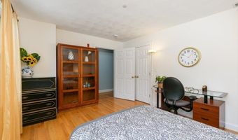 10 Cunningham Ln 204, Billerica, MA 01821