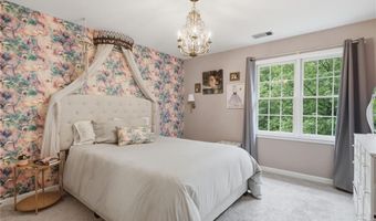 5050 Southlake Dr, Alpharetta, GA 30005