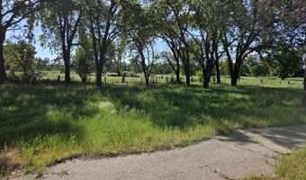 5419 Shady Ln, Anderson, CA 96007