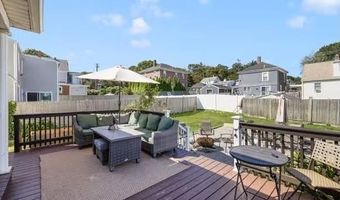 10 Long St, Johnston, RI 02919