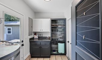 2172 FIRESIDE Ct, Springfield, OR 97477