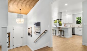 517 Sumner Ave, Aptos, CA 95003