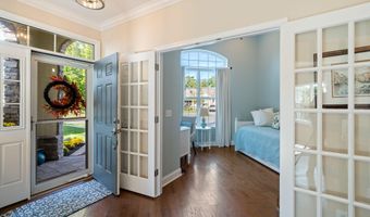 10 Chapel Hill Ct, Barnegat, NJ 08005