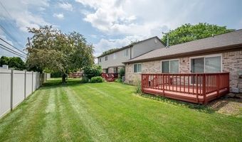 14810 Paris Ct, Allen Park, MI 48101