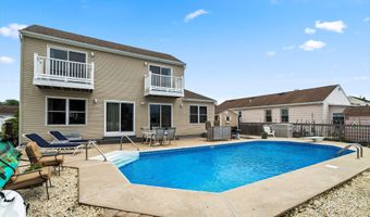 54 Storm Jib Ct, Bayville, NJ 08721