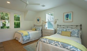 19 11th St, Apalachicola, FL 32320