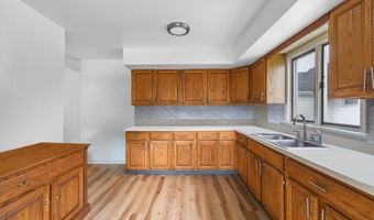 71 73 Elm St, Andover, NJ 07801