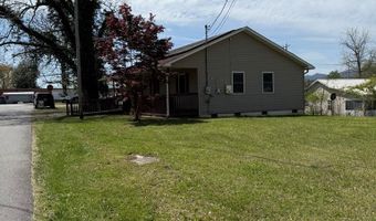 15 5th St, Andrews, NC 28901
