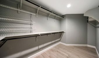 37222 N TOM DARLINGTON Dr 12, Carefree, AZ 85377