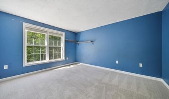 95 Lady Slipper Ln, Chester, NH 03036