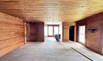 207 N 5th St, Aurora, NC 27806