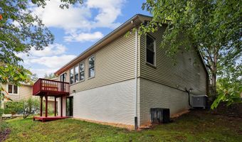 1003 MASTLINE Dr, Annapolis, MD 21401