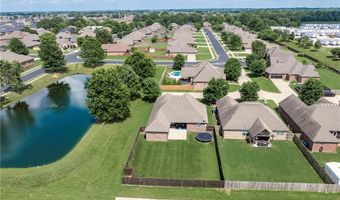 4002 SW Flatrock Cv, Bentonville, AR 72713