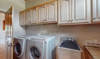 17 Llanito Rd, Bernalillo, NM 87004