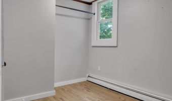 24 Center St, Augusta, ME 04330